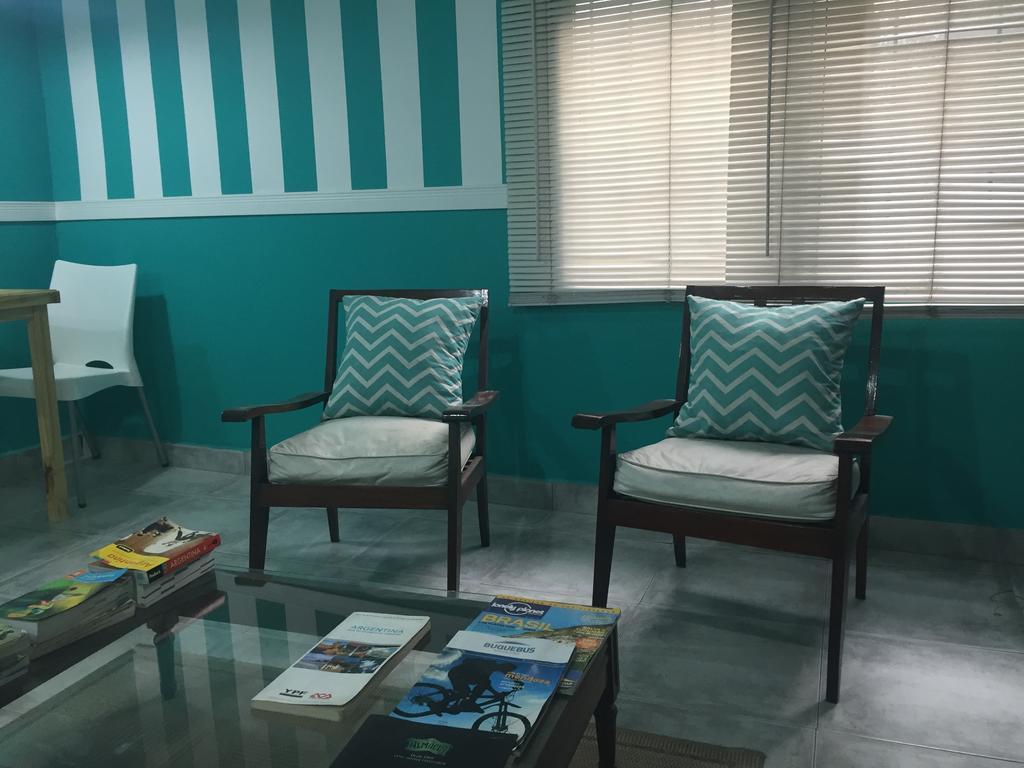 Defensa 821 Bed And Breakfast บัวโนสไอเรส ภายนอก รูปภาพ
